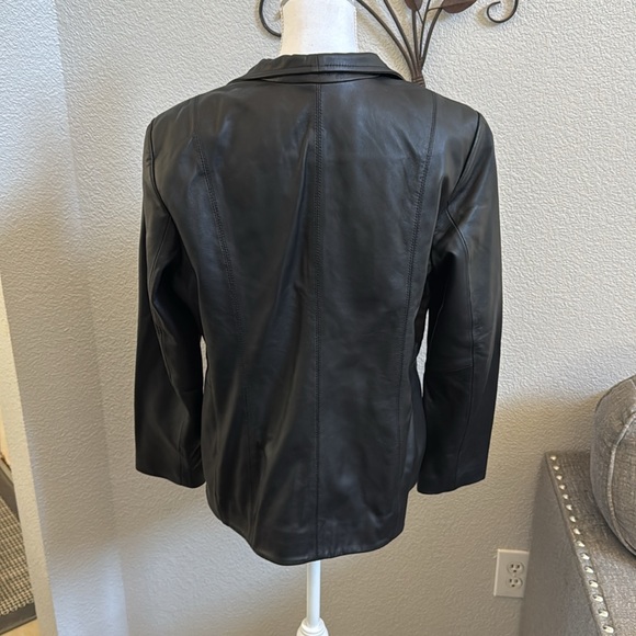 Cole Haan Women’s Wing Collar Leather Jacket - Picture 10 of 16